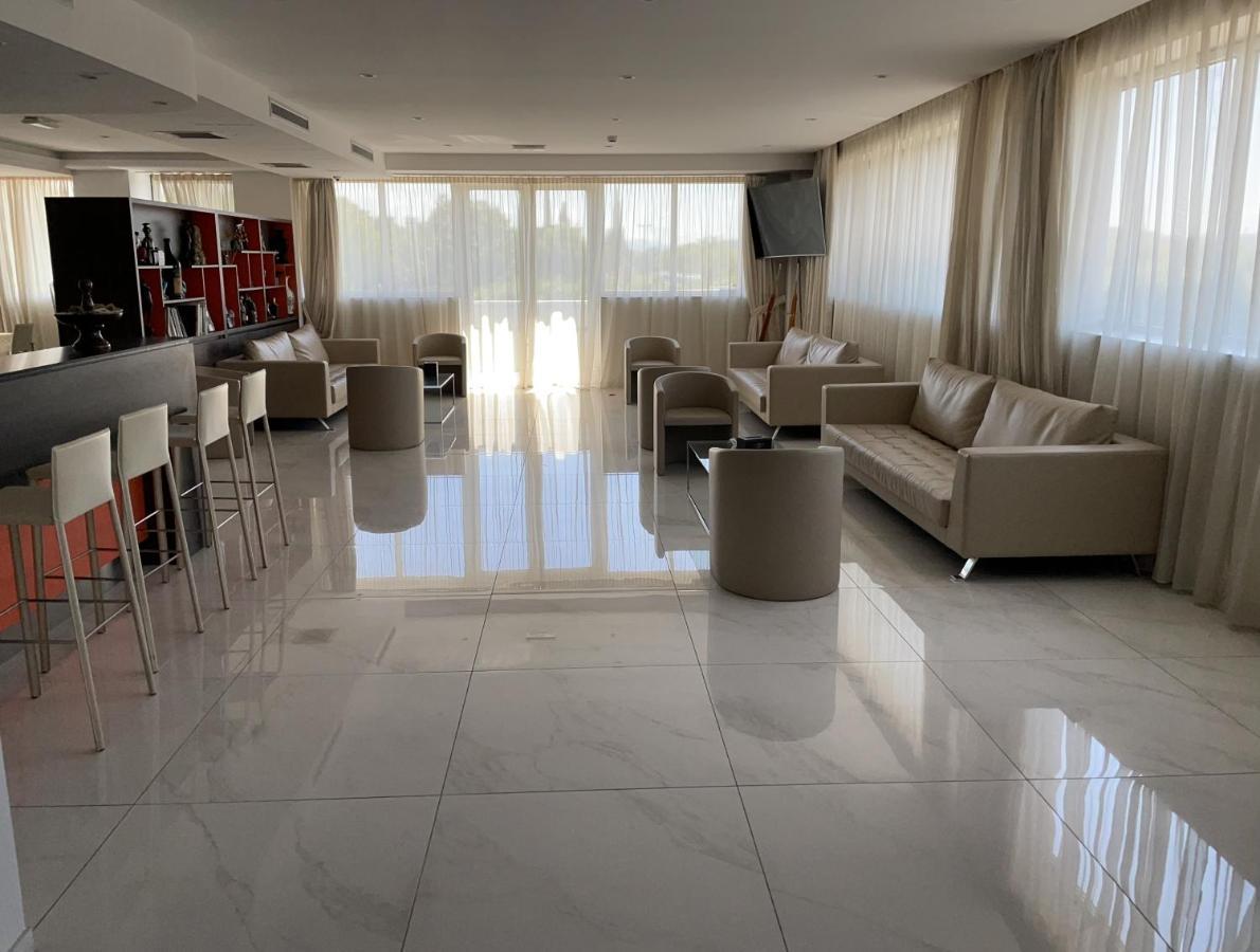 Hotelluxuryprato Екстериор снимка