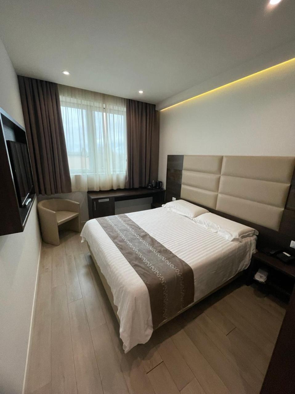 Hotelluxuryprato Екстериор снимка