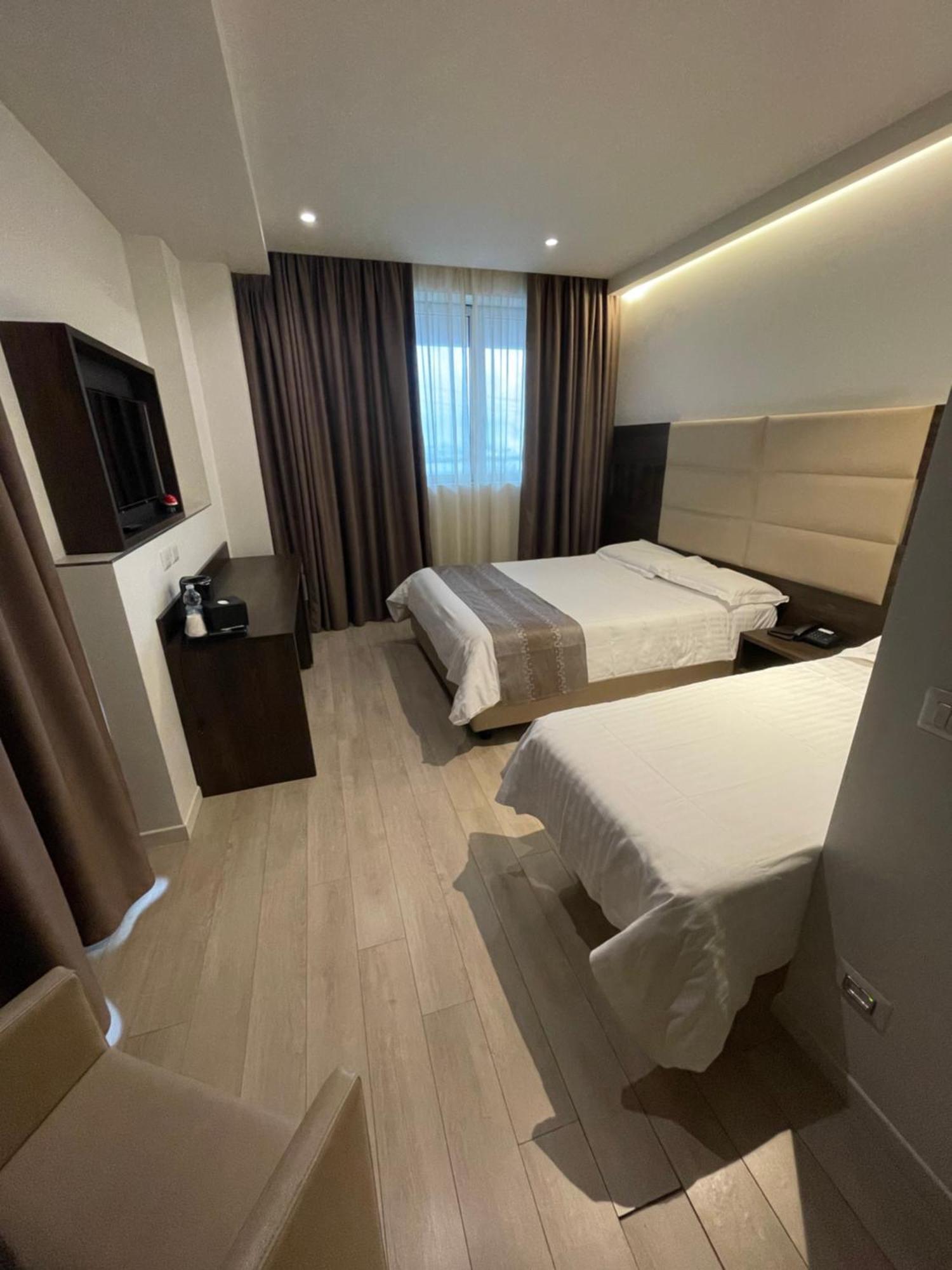 Hotelluxuryprato Екстериор снимка