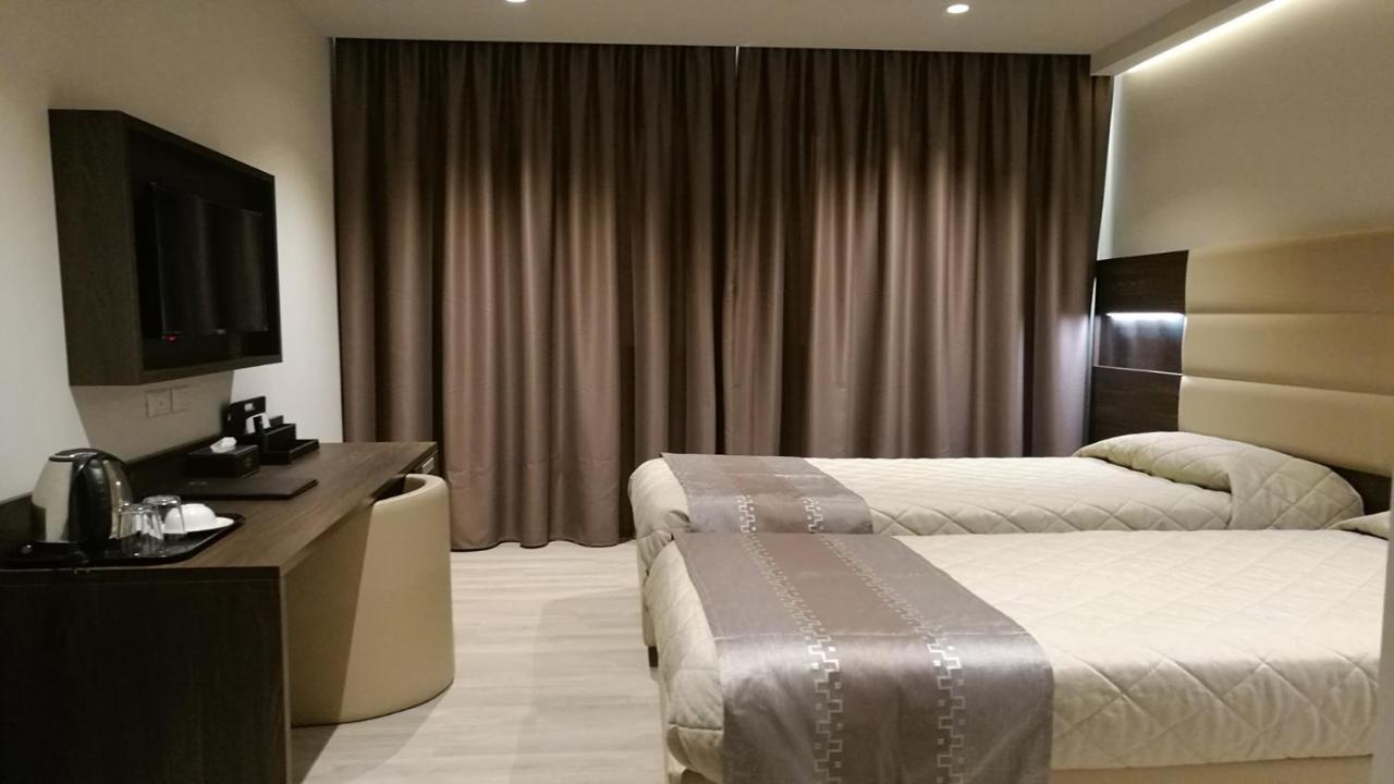Hotelluxuryprato Екстериор снимка
